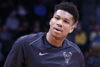 Ξεκινάει δουλειά για τη νέα σεζόν ο Αντετοκούνμπο!