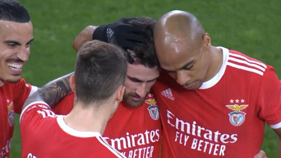 Μπενφίκα - Κλαμπ Μπριζ 1-0: Απίστευτο γκολ από τον Ράφα Σίλβα, δεν το πίστευε ούτε ο ίδιος! (video)