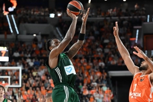 Πράσινη μαγεία, χόρτο μαγικό, Παναθηναϊκός: «Βουντού» μαχαιριά και «γλύκα» στη Βαλένθια - Buzzer beater, παράταση και break!