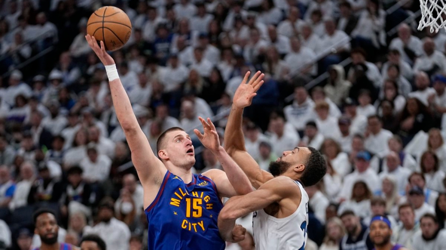 Τίμπεργουλβς – Νάγκετς 111-120: Έβγαλε την… σκούπα ο Γιόκιτς, 3-0 το Ντένβερ! (video)