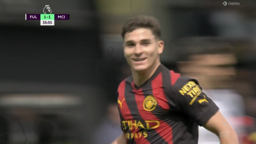 Φούλαμ – Μάντσεστερ Σίτι 1-2: Απίθανο γκολ του Άλβαρες για το νέο προβάδισμα των «πολιτών»! (video)