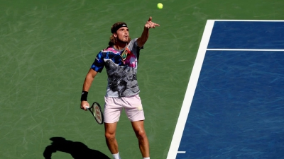 Άνετη νίκη (2-0) για τον Στέφανο Τσιτσιπά κόντρα στον Σβάρτσμαν και πρόκριση στους «8» του Σινσινάτι! (video)