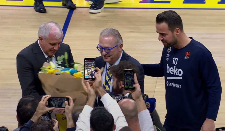 Φενέρμπαχτσε – Παρτιζάν: Τιμήθηκε και αποθεώθηκε ο Ομπράντοβιτς! (video)