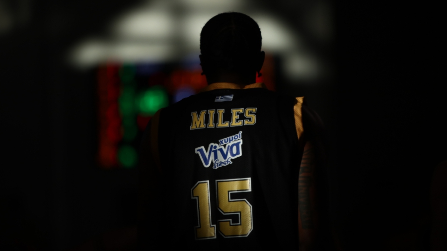 Οι 11 συγγνώμες της ΑΕΚ!