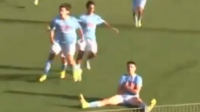 Παίκτης της Κ16 της Νάπολι με το όνομα Ντιέγκο σκόραρε με το χέρι, μιμούμενος το «χέρι του Θεού»! (video)