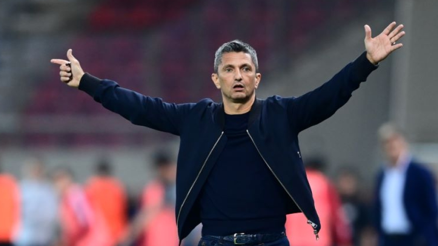 Η αποχώρηση του Ραζβάν Λουτσέσκου από τη συνέντευξη Τύπου (video)