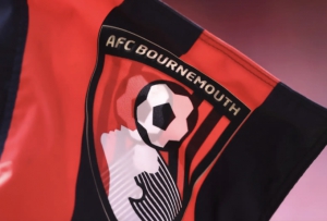 Νέο σοκ στην Premier League: Στο μικροσκόπιο συνομιλίες παίκτη της Μπόρνμουθ με ανήλικη