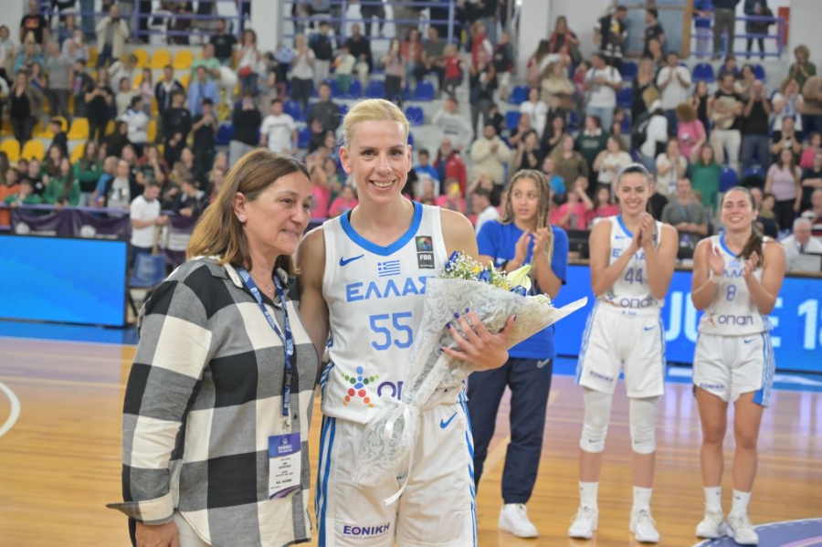 Το «γαλανόλευκο» αντίο της Εβίνας Σταμάτη έγινε με νίκη απέναντι στην Τσεχία!