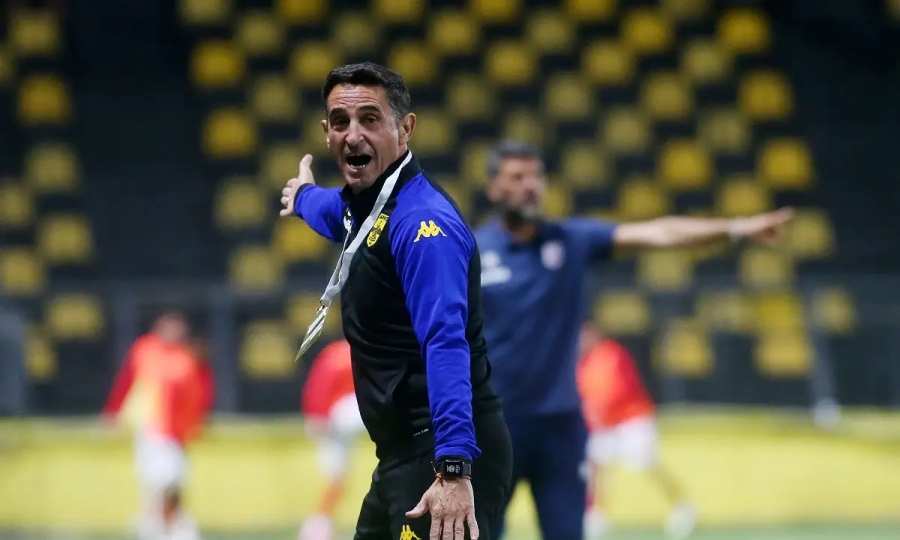 Μανόλο Χιμένεθ: «Ο Πανσερραϊκός στάθηκε τυχερός – Ο βοηθός μας κόστισε ανύπαρκτα φάουλ!»