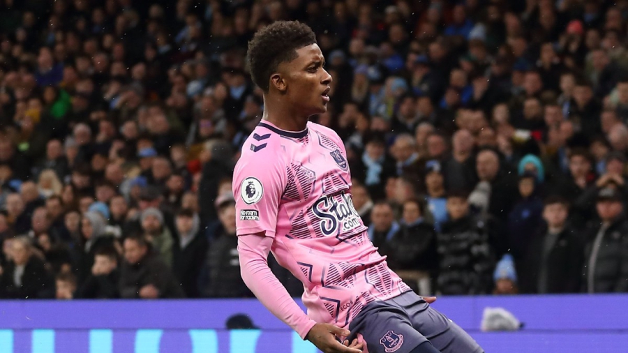 Premier League: Δώρο… Πρωτοχρονιάς της Έβερτον στην Άρσεναλ και «γκέλα» για τη Σίτι! (video)