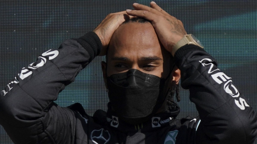 Formula 1: Πέντε θέσεις ποινής για τον Χάμιλτον που ήταν ο ταχύτερος στις ελεύθερες δοκιμές