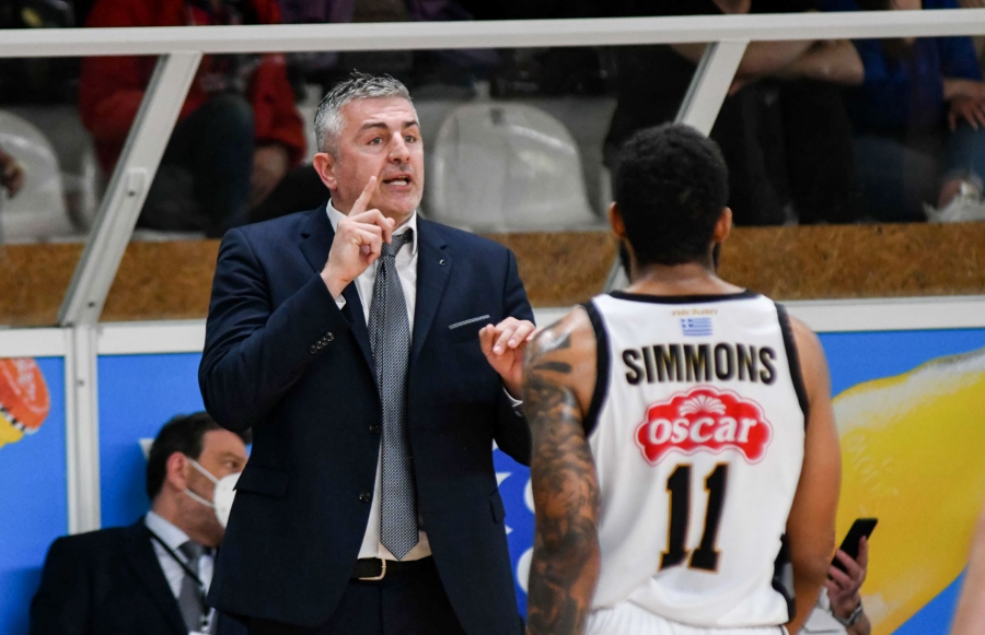 Βετούλας: «Ευχαριστώ τους παίκτες μου, γίναμε μια γροθιά»