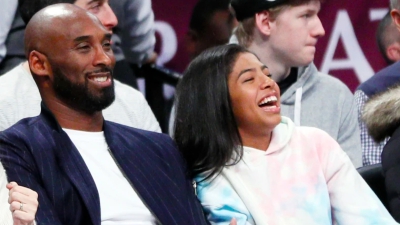 Το βλέπεις και «λυγίζεις»: Η αξέχαστη στιγμή στο Μπρούκλιν για Κόμπι και Τζίτζι, με τα χαμόγελα που δεν θα ξεχαστούν ποτέ! (video)