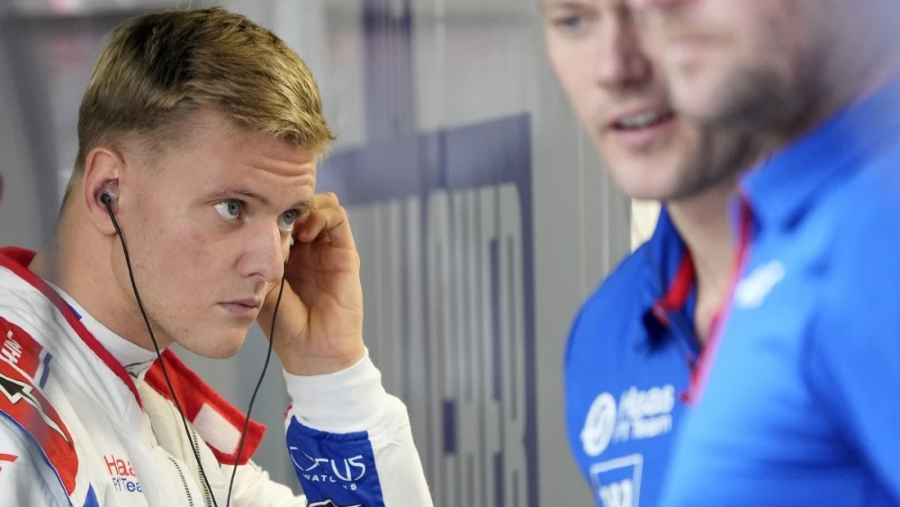 Ροσμπεργκ: «Αν δεν επιστρέψει το 2024 ο Σουμάχερ, τότε τελείωσε από την F1»