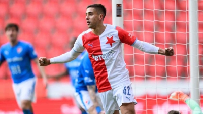 Προπονητής Σλάβια: «Καλύτερα ο Λινγκρ να είναι ηγέτης εδώ από το να πάει στον Παναθηναϊκό»