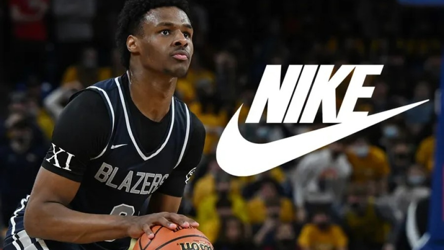 Ο Μπρόνι στα χνάρια του Λεμπρόν, υπέγραψε συμβόλαιο με την NIKE σχεδόν 20 χρόνια μετά τον πατέρα του