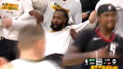 Το ασύλληπτο κάρφωμα του Άαρον Γκόρντον, προκάλεσε «εγκεφαλικό» στον ΝτεΆντρε Τζόρνταν! (video)