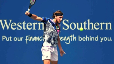 Τσιτσιπάς vs Ίσνερ: Αποκλειστικά στην COSMOTE TV η αναμέτρηση-εισιτήριο για τους «4» του Σινσινάτι