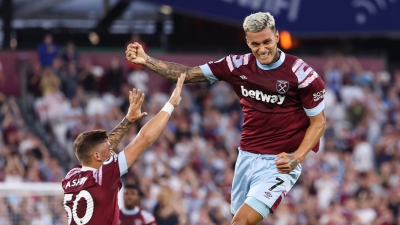 Γουέστ Χαμ – Βίμποργκ 1-0: Πρώτη ασίστ ο Κορνέ, «παρθενικό» γκολ ο Σκαμάκα! (video)