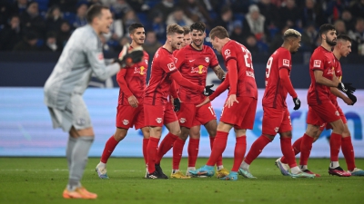 Σάλκε – Λειψία 1-6: Αγριεμένοι «ταύροι» έκαναν πάρτι στο Γκελζενκίρχεν (video)