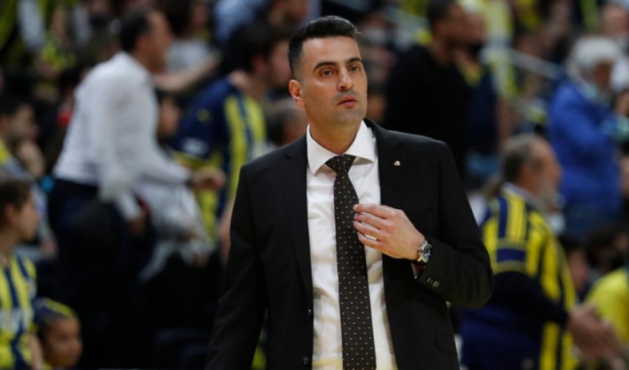 «Η Γαλατασαράι απέλυσε τον Ανδρέα Πιστιόλη 5,5 μήνες αφότου τον ανανέωσε»