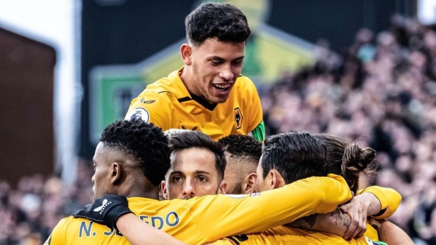 Premier League: «Κατάρρευση» της Λίβερπουλ στο Μολινό, συνεχίζει απτόητη η Γιουνάιτεντ!