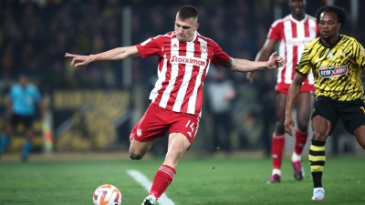 Ντόη: Λύθηκε το θέμα των εγγράφων του και προβάρει τα «γαλανόλευκα»!