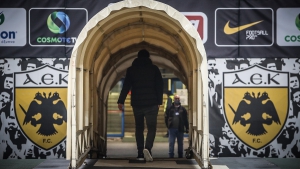 Η ΑΕΚ βρίσκεται στο χείλος του γκρεμού και μόνο αν γίνουν αυτά τα συγκεκριμένα πράγματα δεν θα τσακιστεί (video)