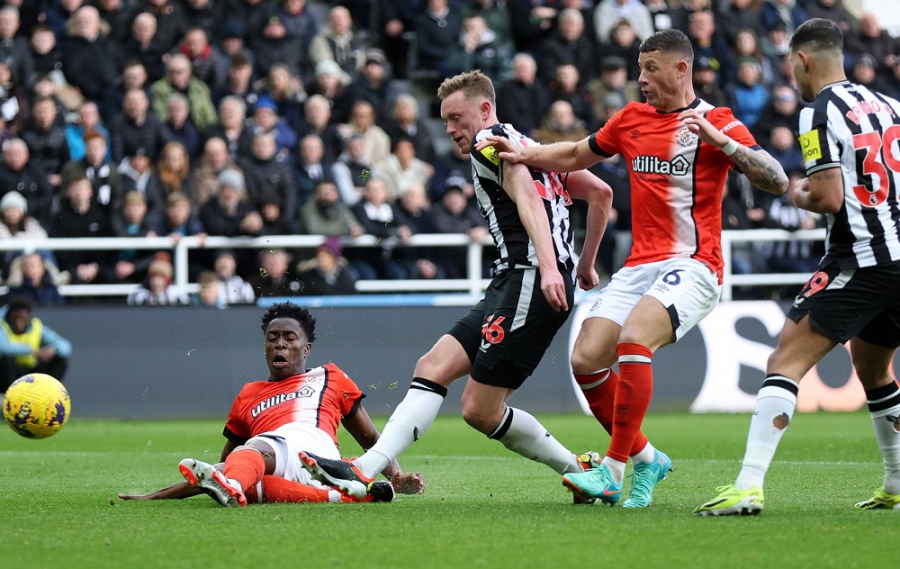 Premier League: Απίστευτη η Λούτον, πήρε το ντέρμπι η Μπράιτον, «ζωντανή» η Μπέρνλι!