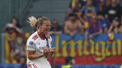 Μπαρτσελόνα – Λυών 0-2: Μεγάλο προβάδισμα για τις Γαλλίδες μέσω Χέγκερμπεργκ! (video)