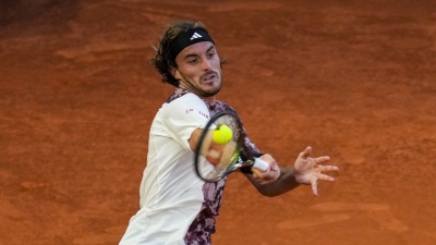 Η βροχή διέκοψε τον αγώνα του Τσιτσιπά στη Ρώμη - Την Κυριακή συνεχίζεται το ματς με τον Μπόρζες!