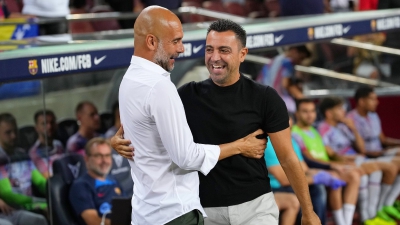 Πεπ Γκουαρδιόλα – Τσάβι: Το παρελθόν και το παρόν της Μπαρτσελόνα… αγκαλιά! (video)