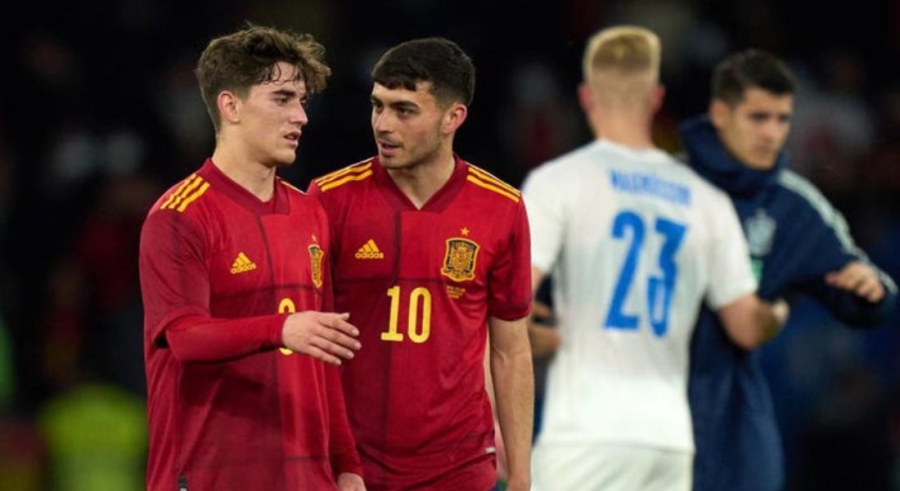 Ισπανία - Κόστα Ρίκα: Με τριάδα Μπαρτσελόνα στη μεσαία γραμμή, βασικός ο Κάμπελ