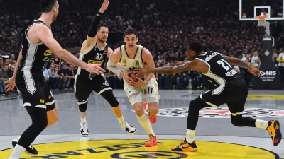 Πριν «σκοτώσει» την Παρτιζάν, ο Χεζόνια έκανε… επίδειξη του ποδοσφαιρικού του ταλέντου! (video)