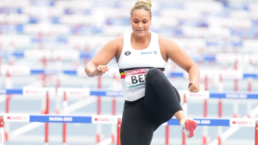 Απίστευτο κι όμως αληθινό: Σφυροβόλος πήρε μέρος σε κούρσα εμποδίων για μη μηδενιστεί η ομάδα της! (video)