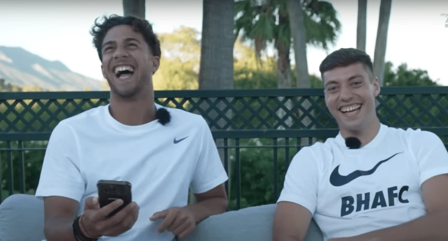 Τζίμας και Κωστούλας απαντούν στις ερωτήσεις των φίλων της Μπράιτον - Τους λάτρεψαν ήδη οι Άγγλοι! (video)