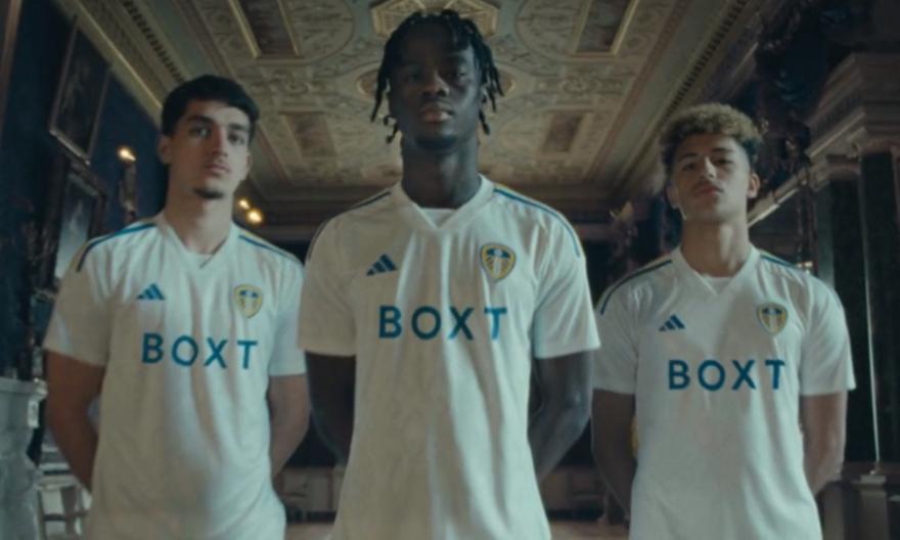 Φοβερό βίντεο για την παρουσίαση της νέας φανέλας της Λιντς (video)