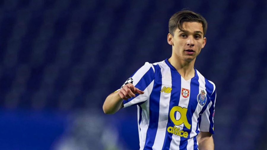 Το «Παιδομάζωμα» του Άγιαξ: Κάνει δικά του τρία ταλέντα