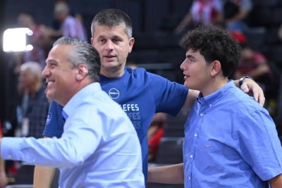 Ο Σαρπ Αταμάν και ο Τσενκ Γιλντιρίμ στη Sunel Arena για το Ολυμπιακός - Εφές!