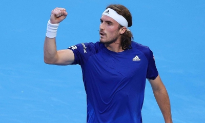 Πανηγύρισε δίπλα στους Έλληνες ομογενείς ο Τσιτσιπάς (video)