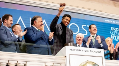 Αντετοκούνμπο τώρα και στο χρηματιστήριο της Wall Street! (vid)