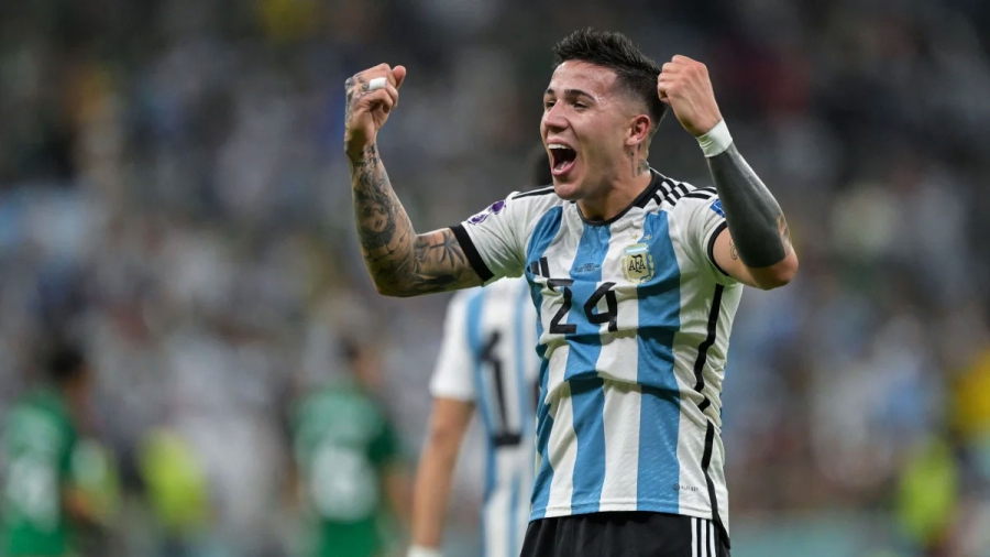 Έντσο Φερνάντες: Λίβερπουλ και Γιουνάιτεντ δίνουν «μάχη» για την απόκτηση του – Προσφέρουν 127 εκατ. ευρώ στην Μπενφίκα!