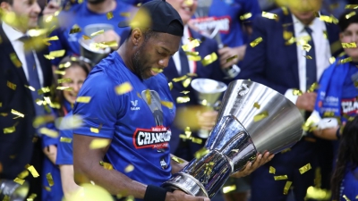 Ο Μπράιαντ Ντάνστον στο BN Sports: «Ο Αταμάν είπε την πρώτη ημέρα της σεζόν ότι είμαστε η καλύτερη ομάδα και πρέπει να το αποδείξουμε» (video)