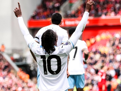 Τελείωσε το πρωτάθλημα για τη Λίβερπουλ; Τεράστιο «διπλό» της Πάλας μέσα στο Άνφιλντ! (video)