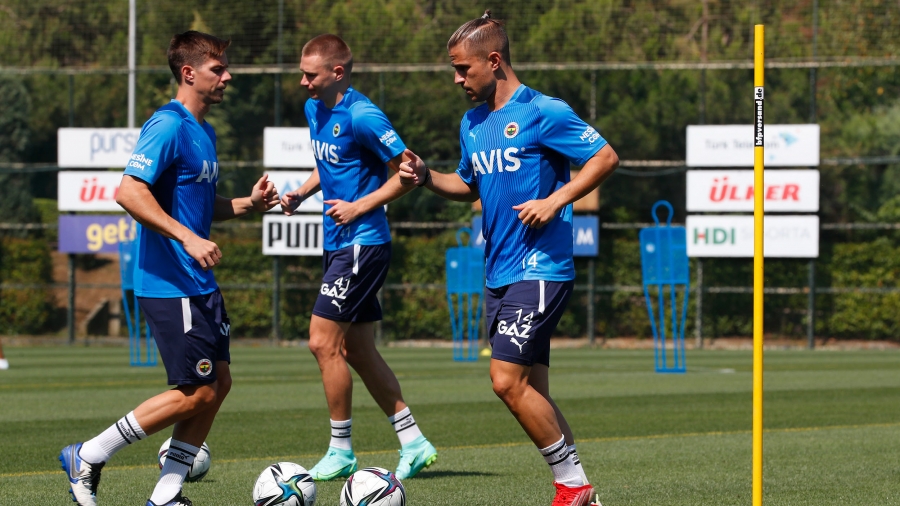 Φενέρμπαχτσε: Τραυματίστηκε στην προπόνηση o Πέλκας!