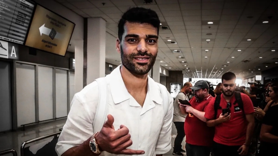 Προανήγγειλε τη μεταγραφή του Μεχντί Ταρεμί ο Ολυμπιακός!