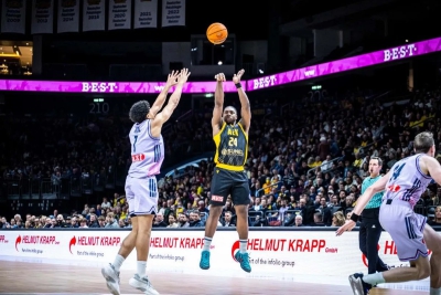 Τα πήρε όλα δικά της: Διπλό, πλεονέκτημα και πρωτιά πίσω στην Ελλάδα - Άλμπα - ΑΕΚ 88-93!