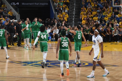 Ολική ανατροπή από τους Σέλτικς, που ξέραναν τους Ουόριορς με 120-108, επιστρέφοντας από το -15 (video)