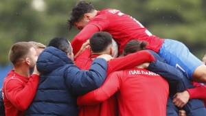 Πανιώνιο έπος μέσα στην Καλαμάτα και «φωτιά» στην κορυφή