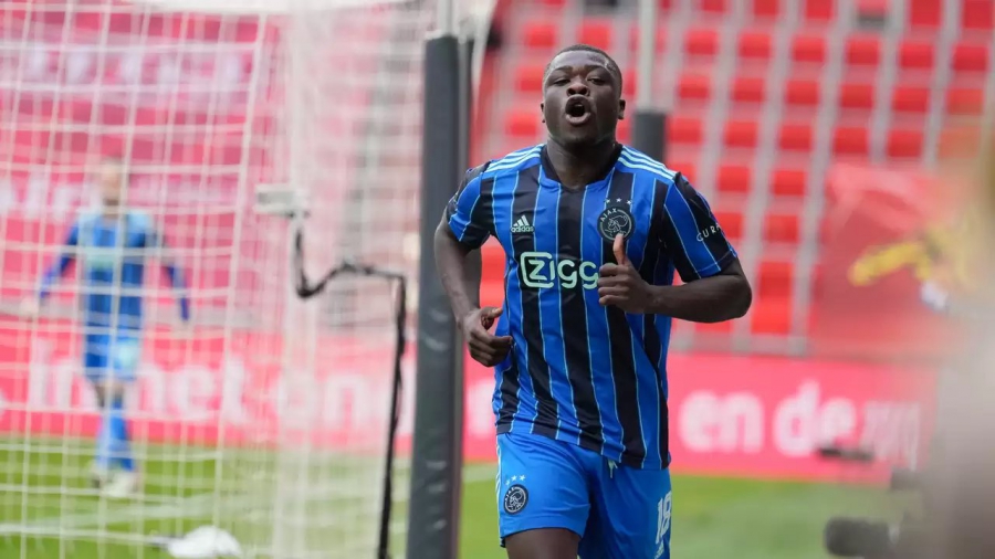 Αϊντχόφεν - Άγιαξ 1-2: «Πήρε» το ντέρμπι ο Αίαντας και σκαρφάλωσε στην κορυφή!